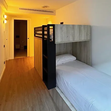 Sercotel Delfos Hotel 4*