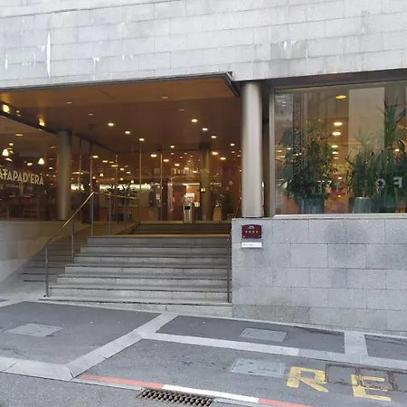 安道尔迪芙斯郁金香酒店 4*